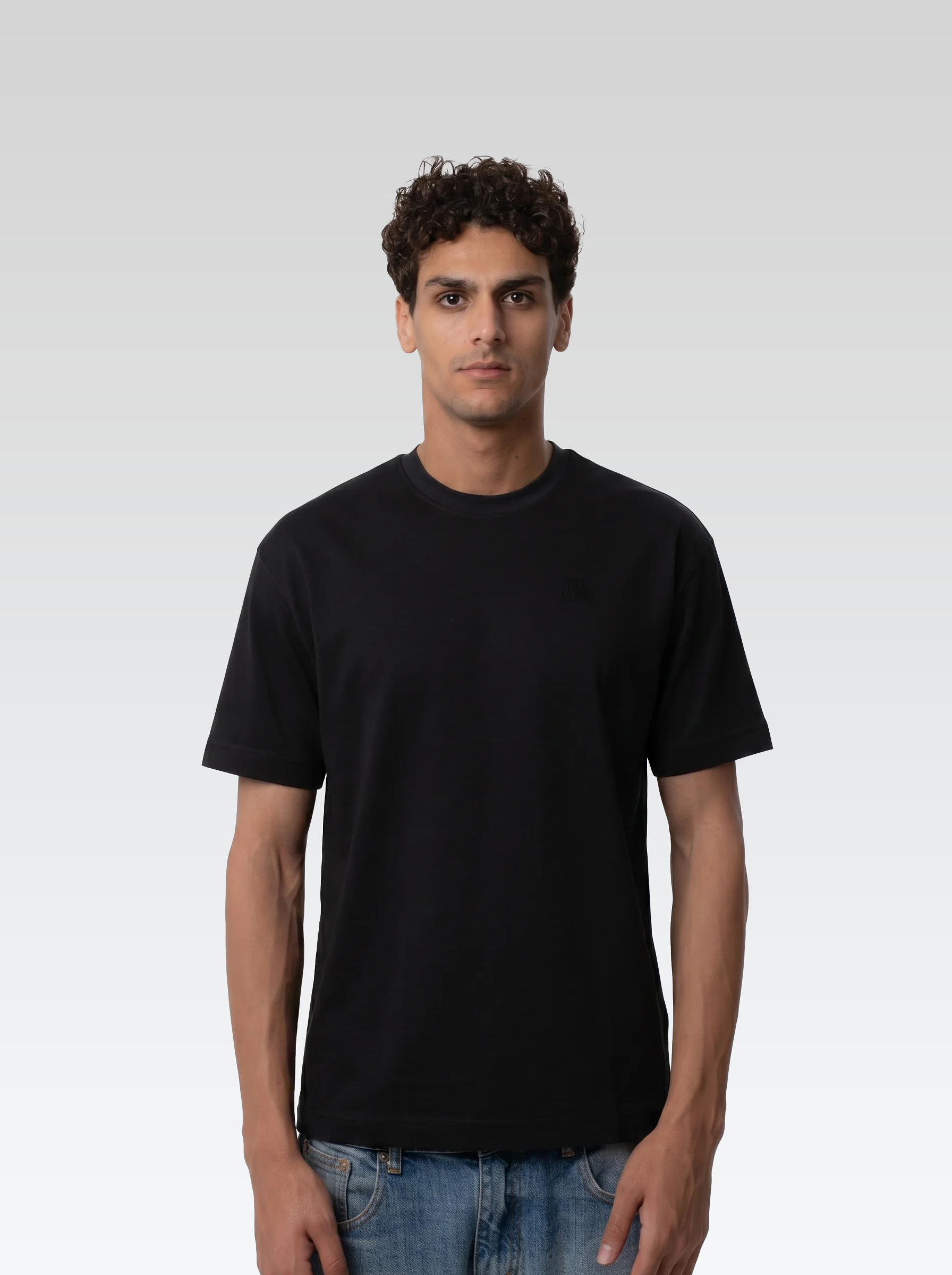 Box fit tee (black)