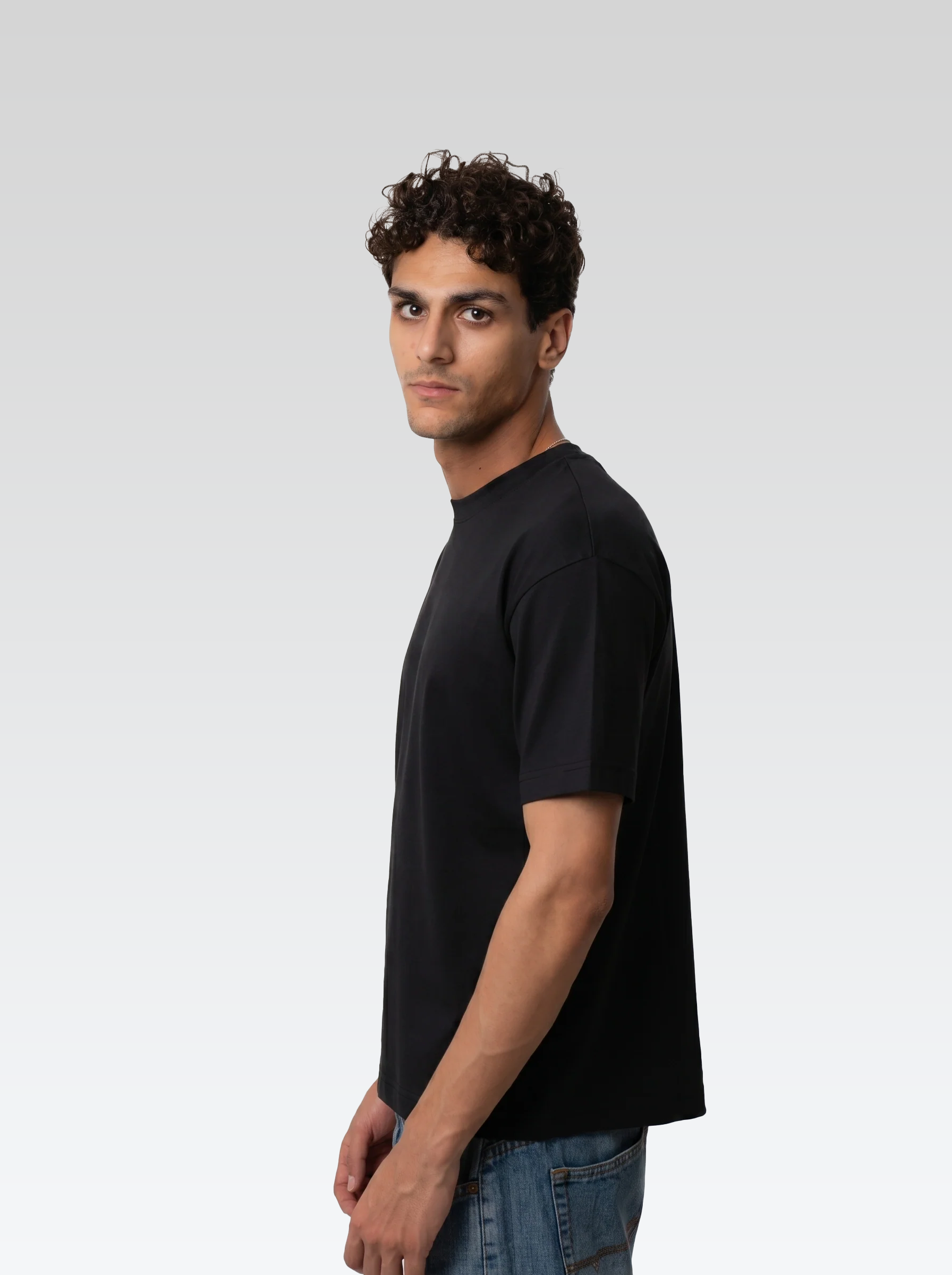 Box fit tee (black)