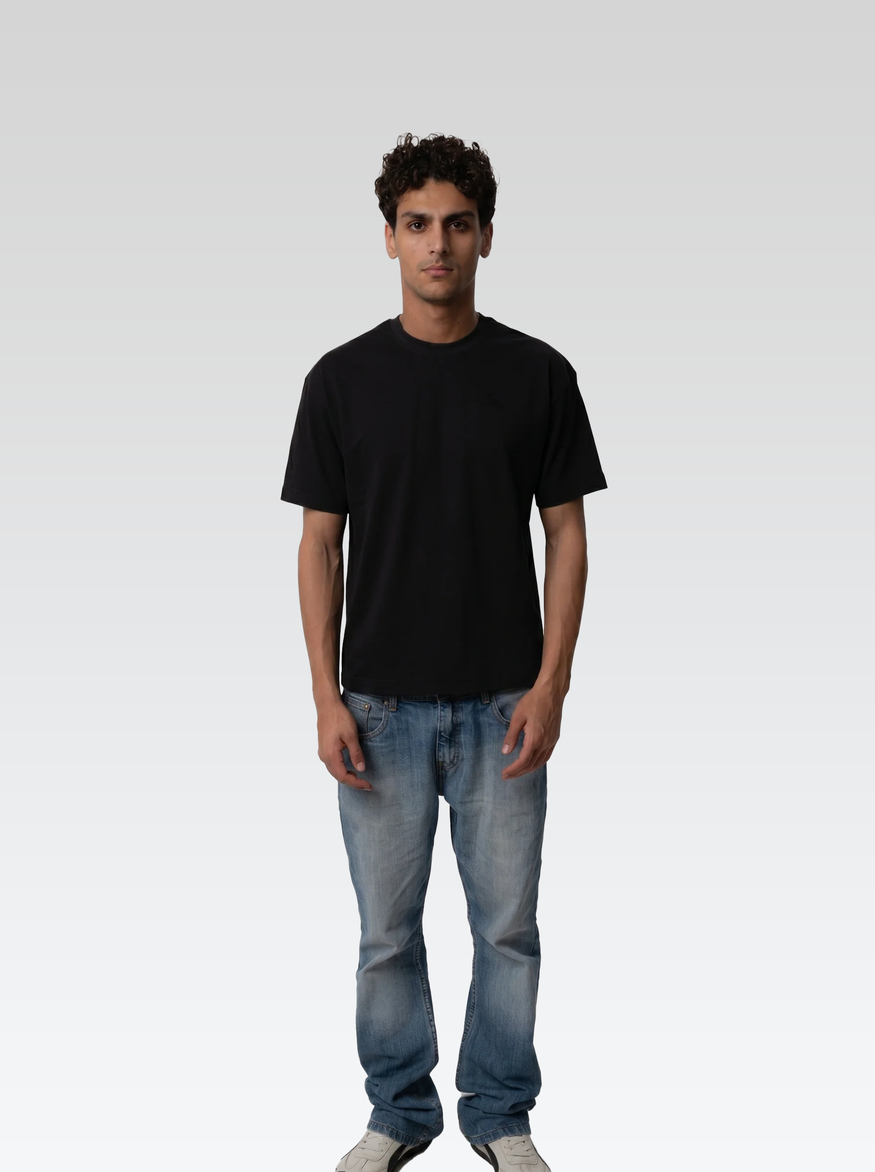 Box fit tee (black)